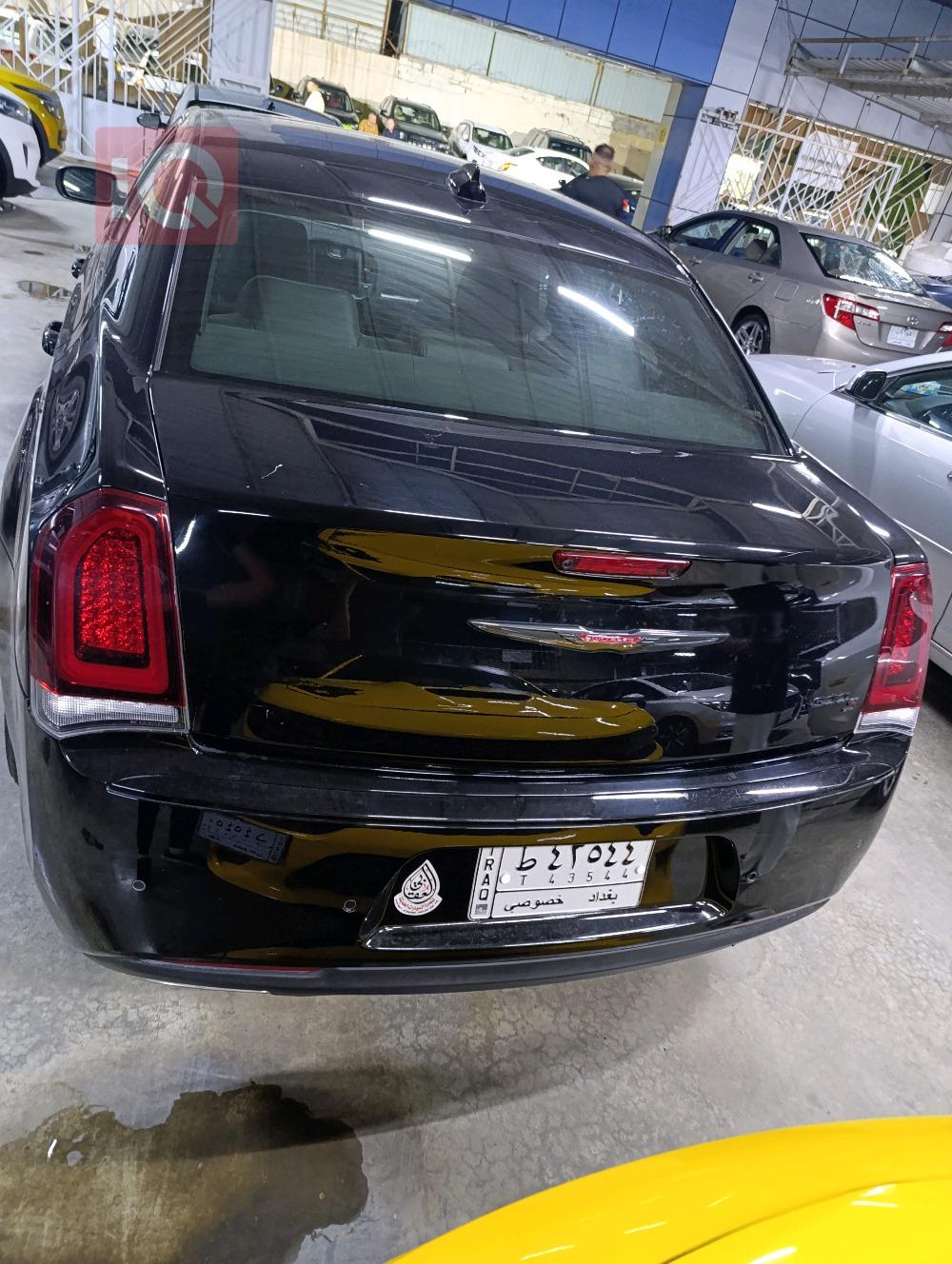 كرايسلر 300